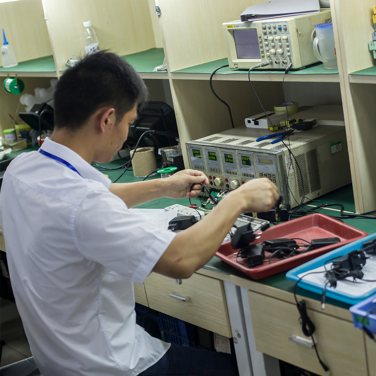 电源适配器|中易损元件的故障分析——飞天鹰科技