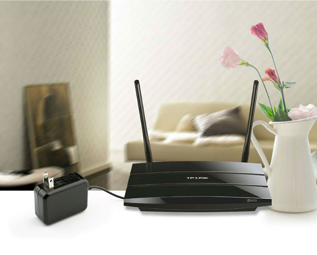 聊一聊电源适配器的应用和发展趋势【飞天鹰科技】